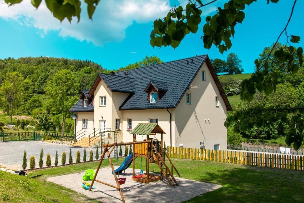 Roza Sudetow Apartamenty Duszniki Zdroj Luaran gambar