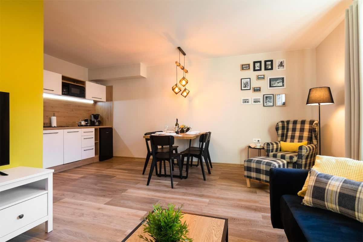 Roza Sudetow Apartamenty Duszniki Zdroj Luaran gambar