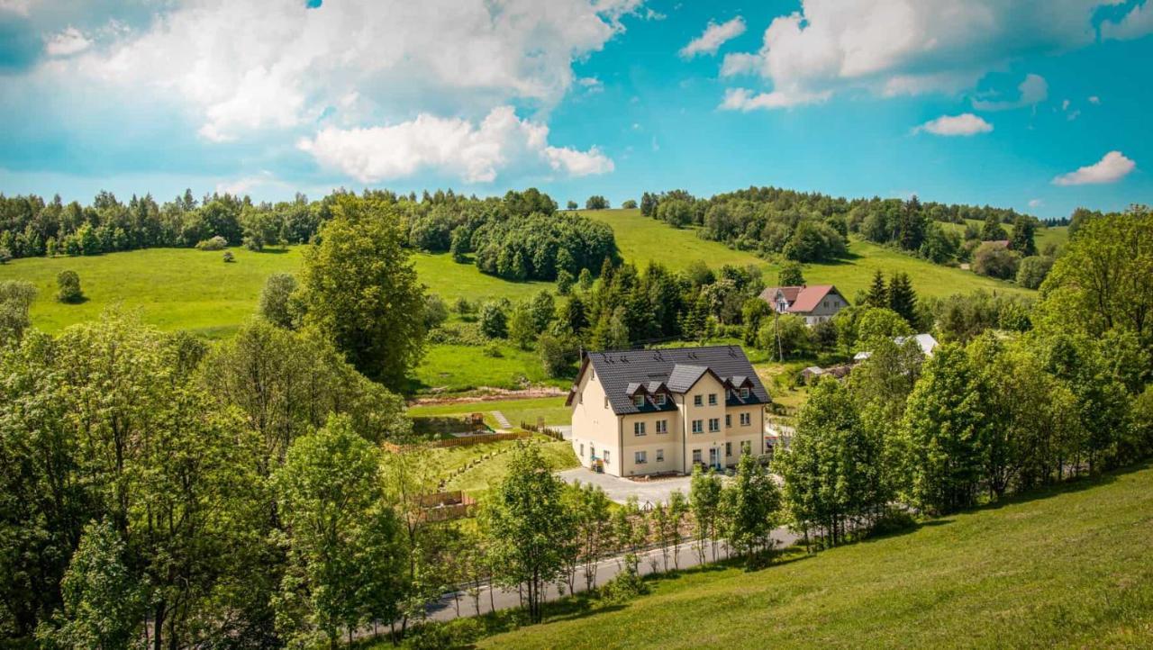 Roza Sudetow Apartamenty Duszniki Zdroj Luaran gambar